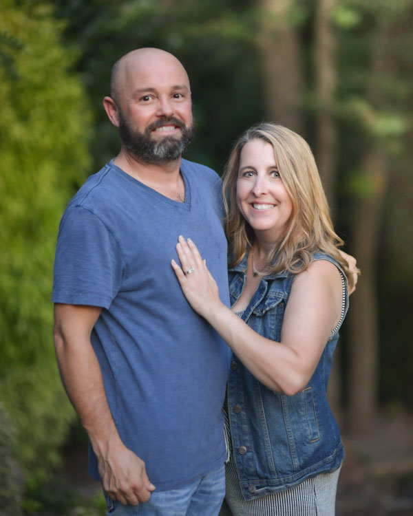 Daniel and Melissa couple headshot