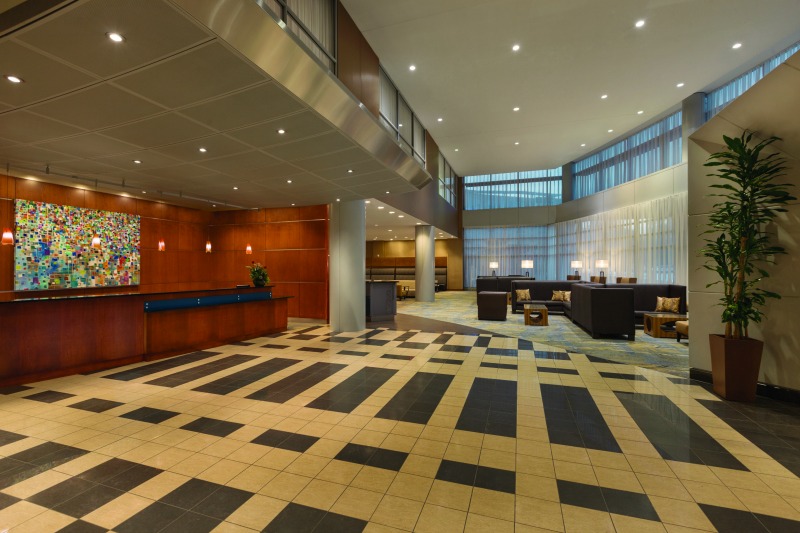 hilton-baltimore-bwi-airport-lobby-front-desk-933020