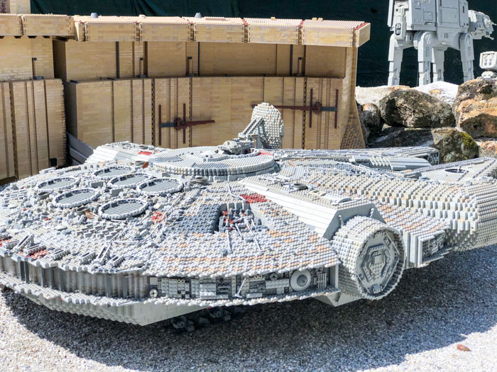 LEGOLAND STAR WARS MINI LAND FALCON