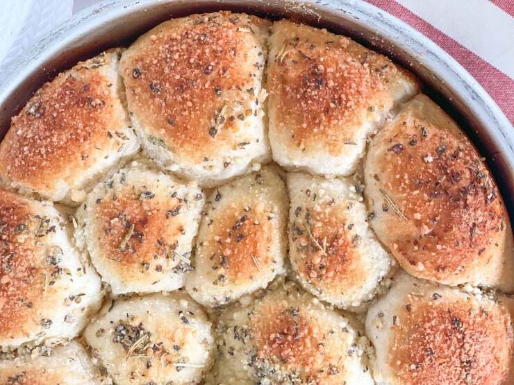 Homemade Cheese Stuffed Garlic Rolls