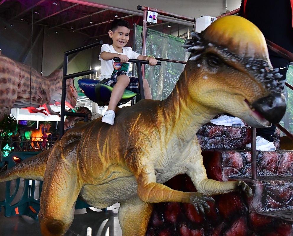 JURASSIC QUEST NATION’S BIGGEST DINOSAUR EXPERIENCE