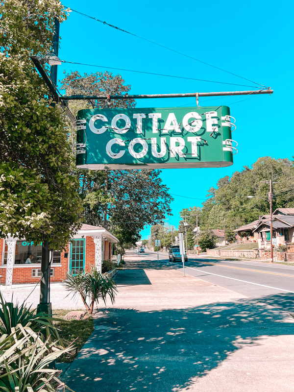 Cottage court, Nostalgic Travel