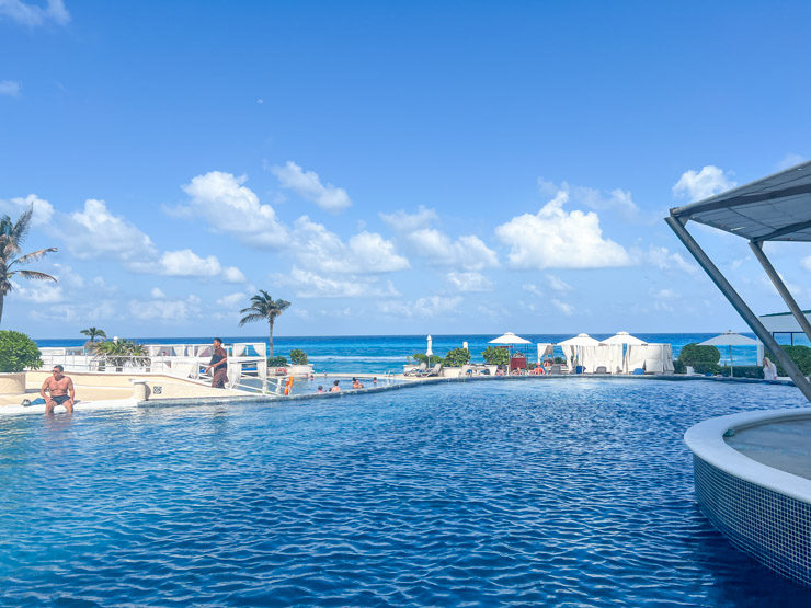 Sandos Cancun Infinity Pool