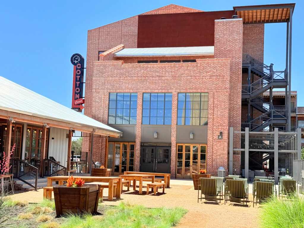 Cotton Court Hotel Exterior Lubbock