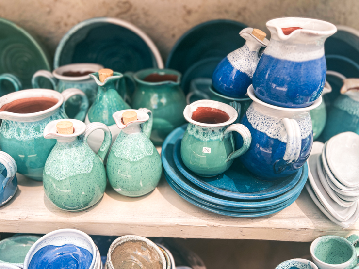 Santorini pottery