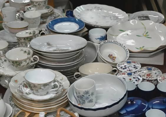 Dishes in a Thrift Shop Best thrift stores on Route 66