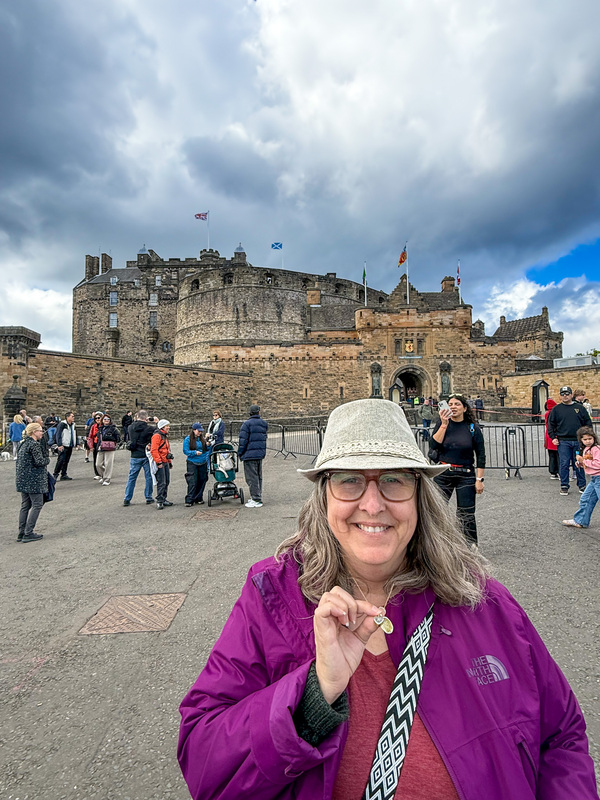 Melissa in front of Edinburgh Castle in Scotland