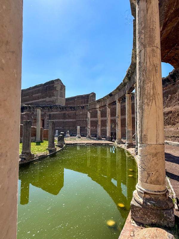 Villa Adriana Maritime Theatre x