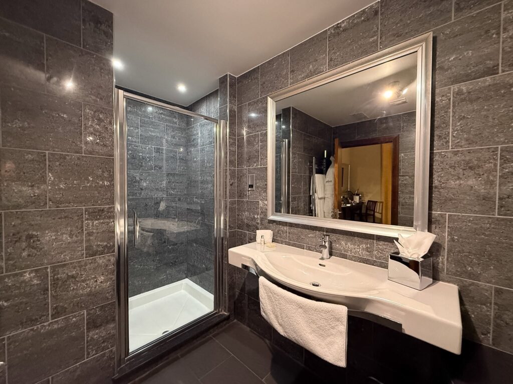  Morgans Hotel bathroom