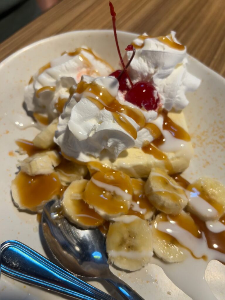 Fat Bully's Banana Split
